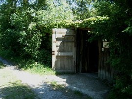 der_Eingang_zu_unserem_Stall